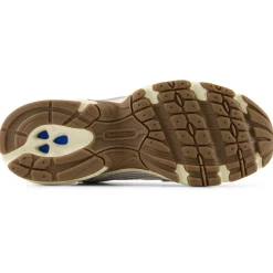 530 - Adult Fashion Shoes