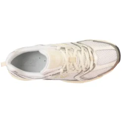 530 - Adult Fashion Shoes