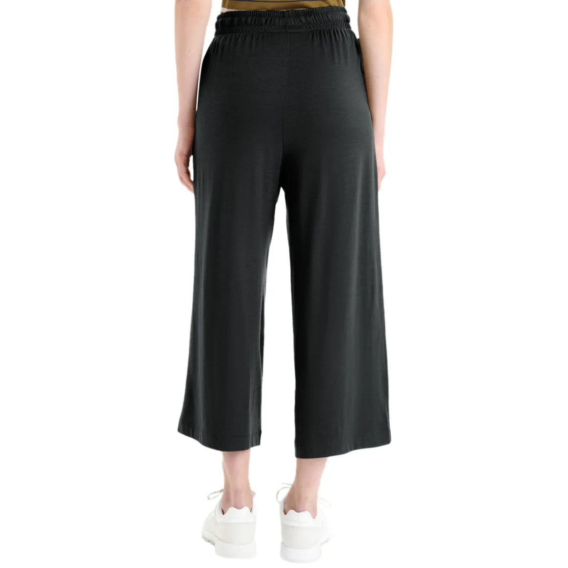 200 Granary - Women's Capri Pants