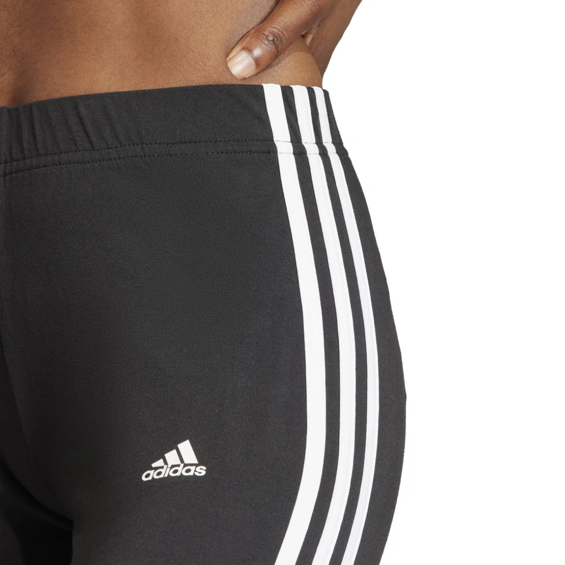 3 Stripes - Women's Fitted Shorts