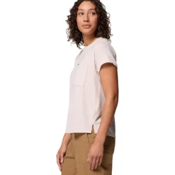 Daniela Falls - Women's T-Shirt