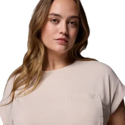 Daniela Falls (Plus Size) - Women's T-Shirt