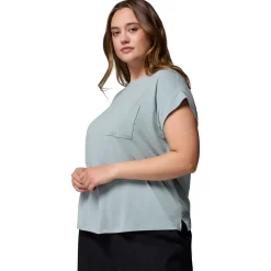 Daniela Falls (Plus Size) - Women's T-Shirt