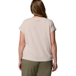 Daniela Falls (Plus Size) - Women's T-Shirt