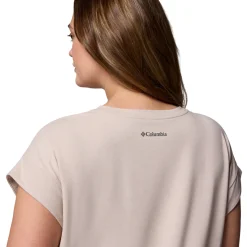Daniela Falls (Plus Size) - Women's T-Shirt