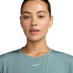 Dri-FIT One Classic - Women's Training Long-Sleeved Shirt