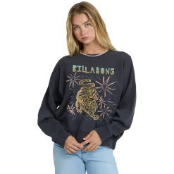 Echo - Women's Sweatshirt