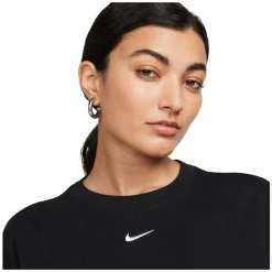 Essential - Women's T-Shirt