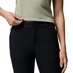 Leslie Falls - Women's Capri Pants