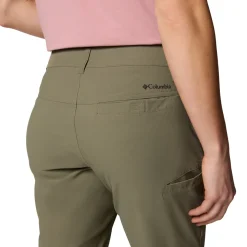 Leslie Falls II - Women's Capri Pants