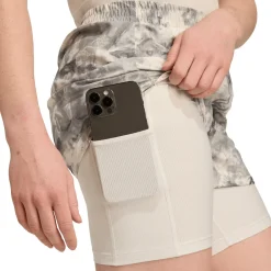 Own the Run Spray Dye - Women's Shorts