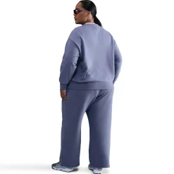 Sportswear Club - Women's Fleece Shirt (Plus Size)