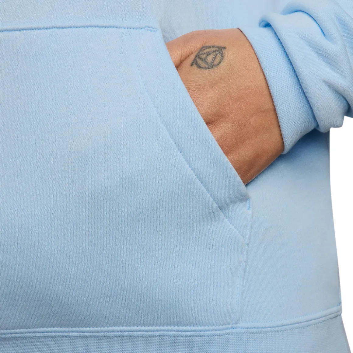 Sportswear Club - Women's Half-Zip Sweater