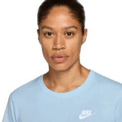 Sportswear Club Essentials - Women's T-Shirt