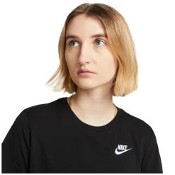 Sportswear Club Essentials - Women's T-Shirt