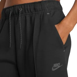 Sportswear Tech - Women's Fleece Shorts