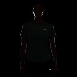 Swift - Women's Training T-Shirt