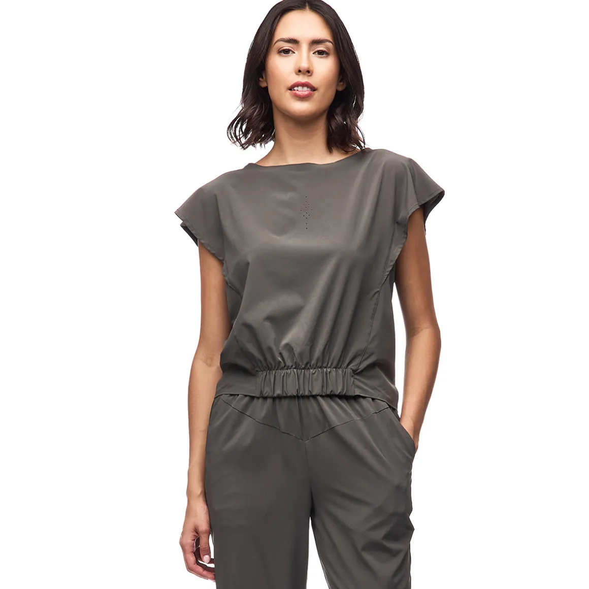 Udara - Women's Sleeveless Blouse